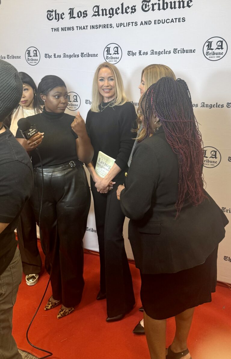 Elizabeth Cantey interviewed on the red carpet at a Los Angeles Tribune event